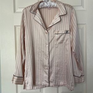 Victorias Secret 2 piece Satin pajamas Size Small